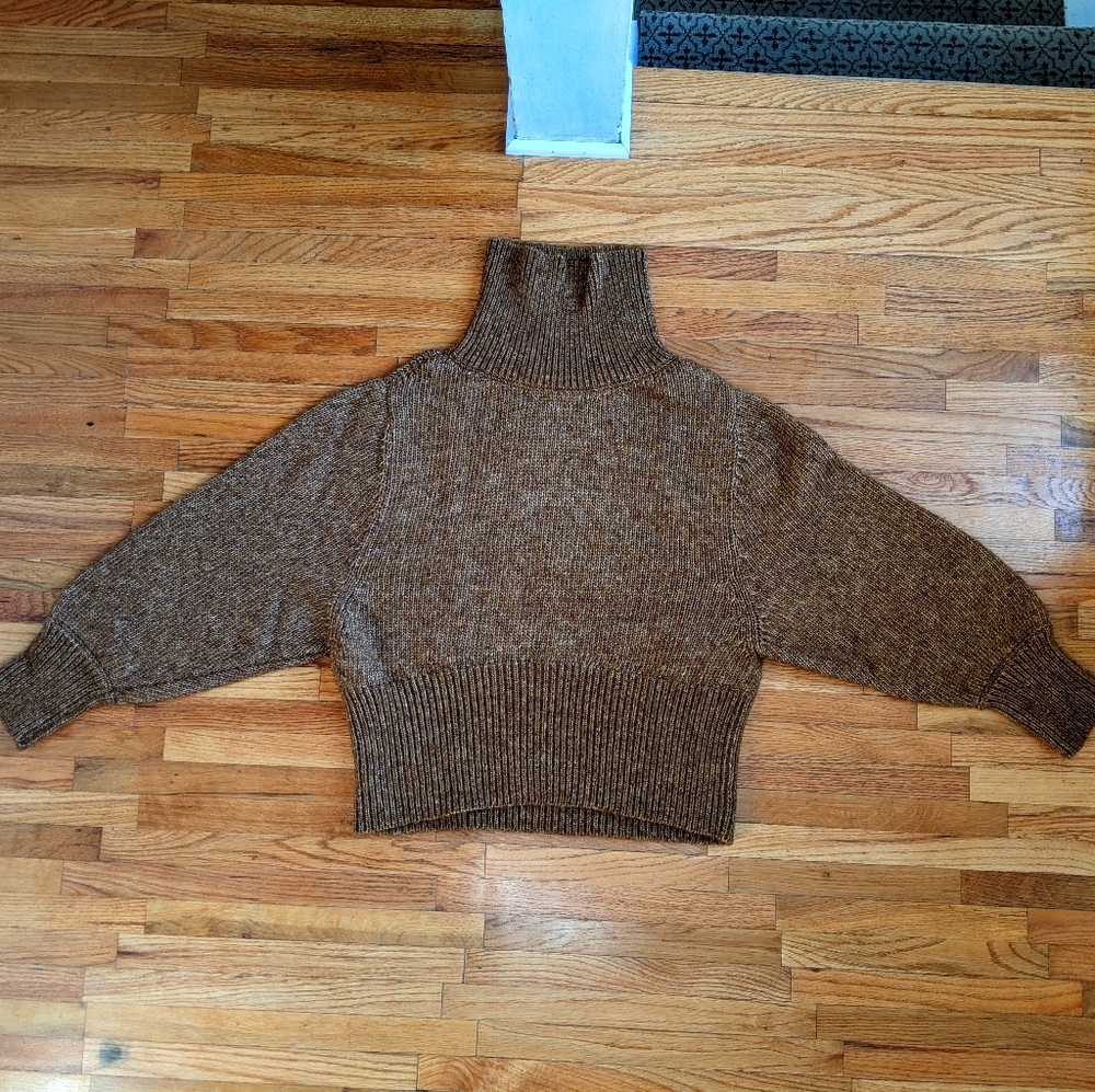 Esby Quinn Sweater in Butterscotch